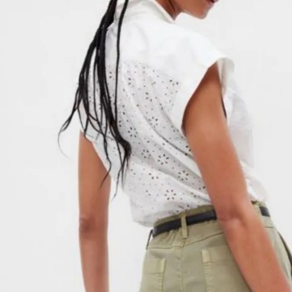 GAP Tops - Cap Sleeve Gap Blouse
